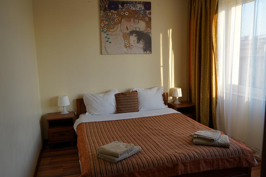 Agentia H Accommodation Bucureşti Eksteriør bilde