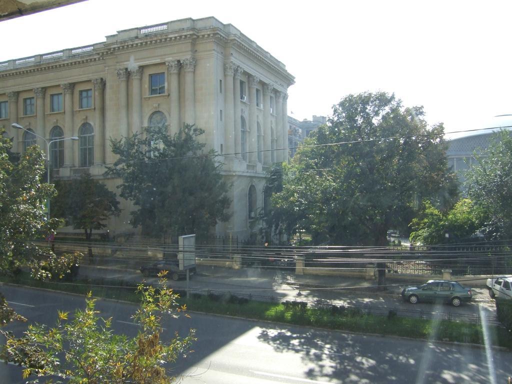 Agentia H Accommodation Bucureşti Eksteriør bilde